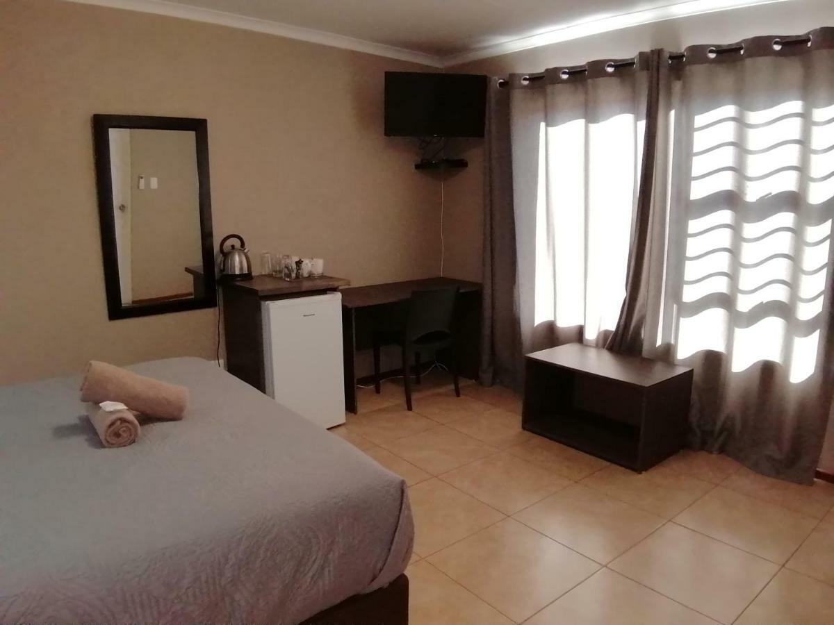 Goedehoop Guesthouse Zeerust Ngoại thất bức ảnh