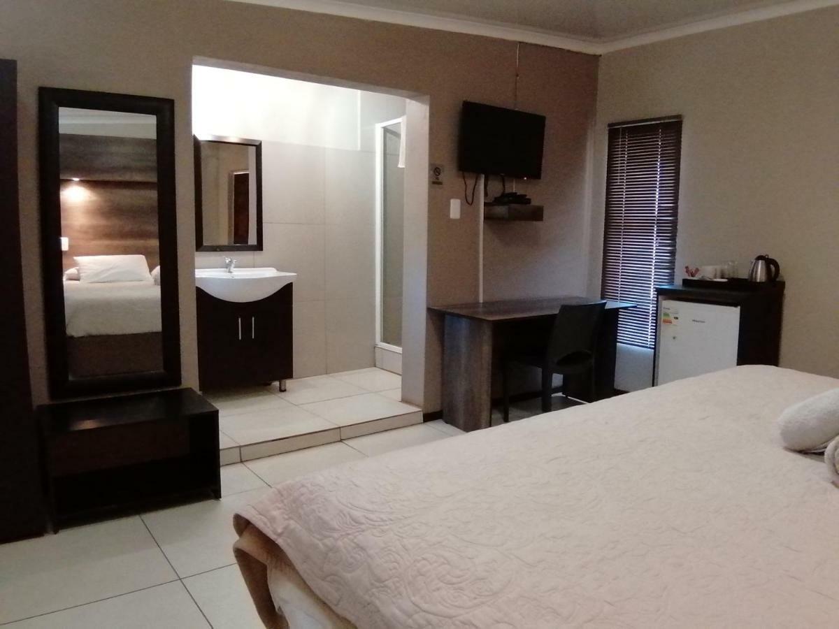 Goedehoop Guesthouse Zeerust Ngoại thất bức ảnh