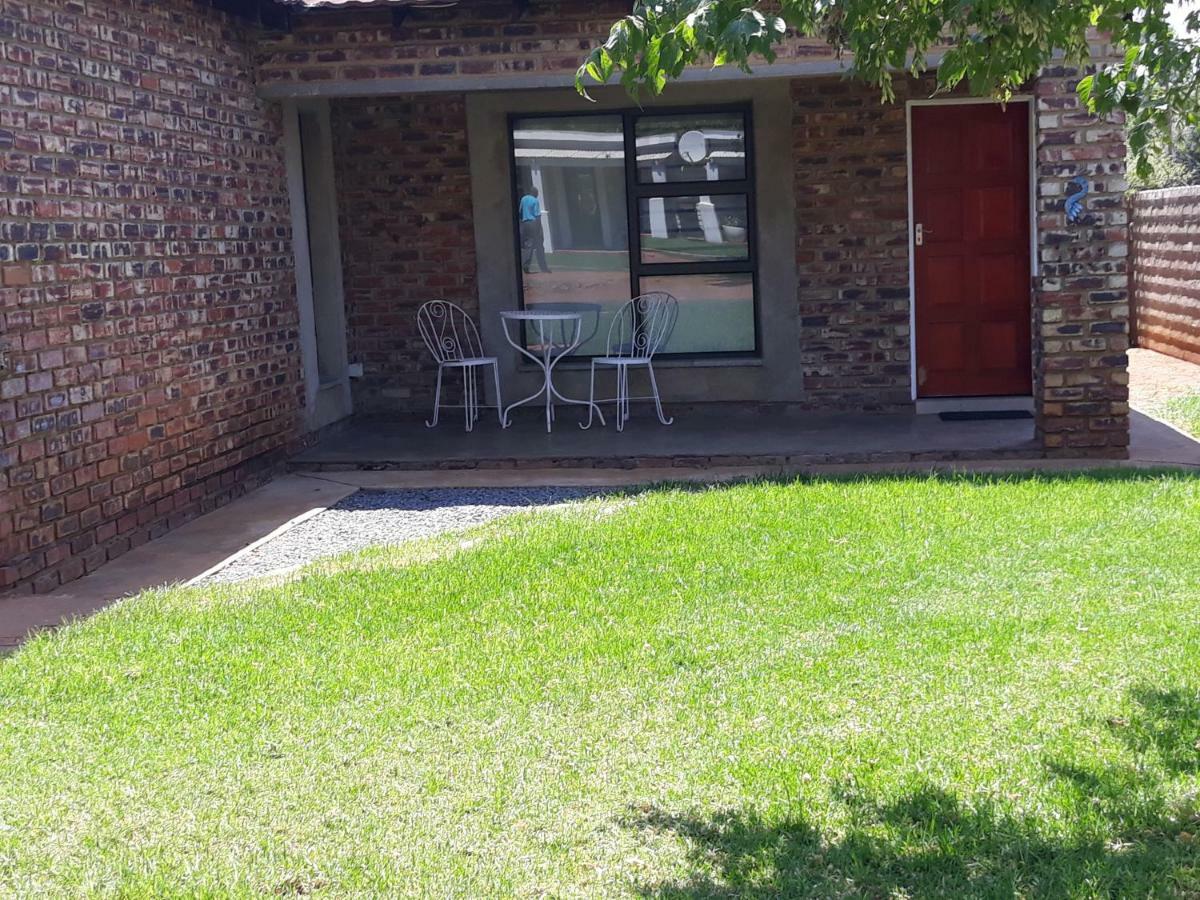 Goedehoop Guesthouse Zeerust Ngoại thất bức ảnh