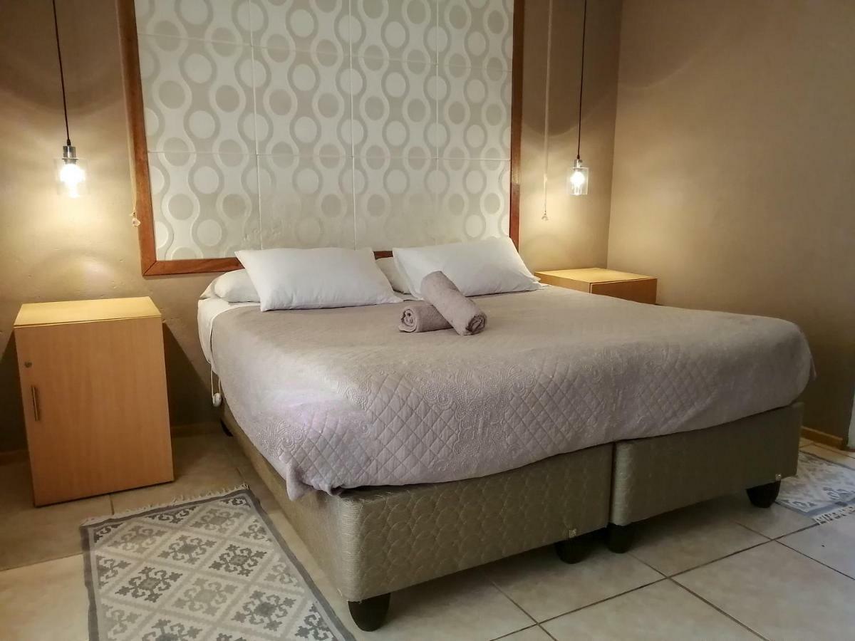 Goedehoop Guesthouse Zeerust Ngoại thất bức ảnh